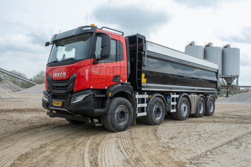 Iveco T-Way 510 10x4 -01